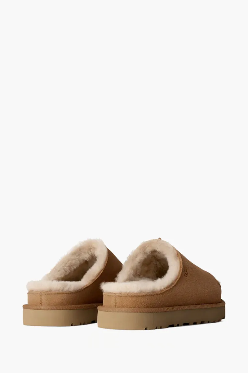 UGG Women Greenport Slides in Chestnut Suede 1