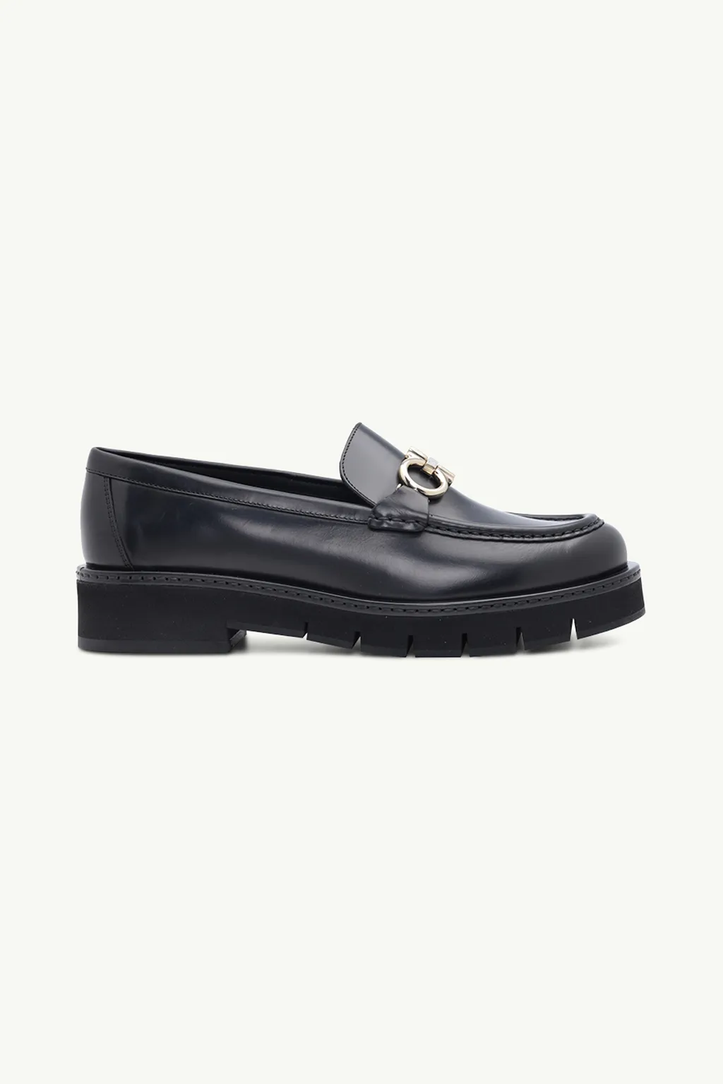 FERRAGAMO Women Gancini Heel 2cm Loafer in Black Calf Leather 0