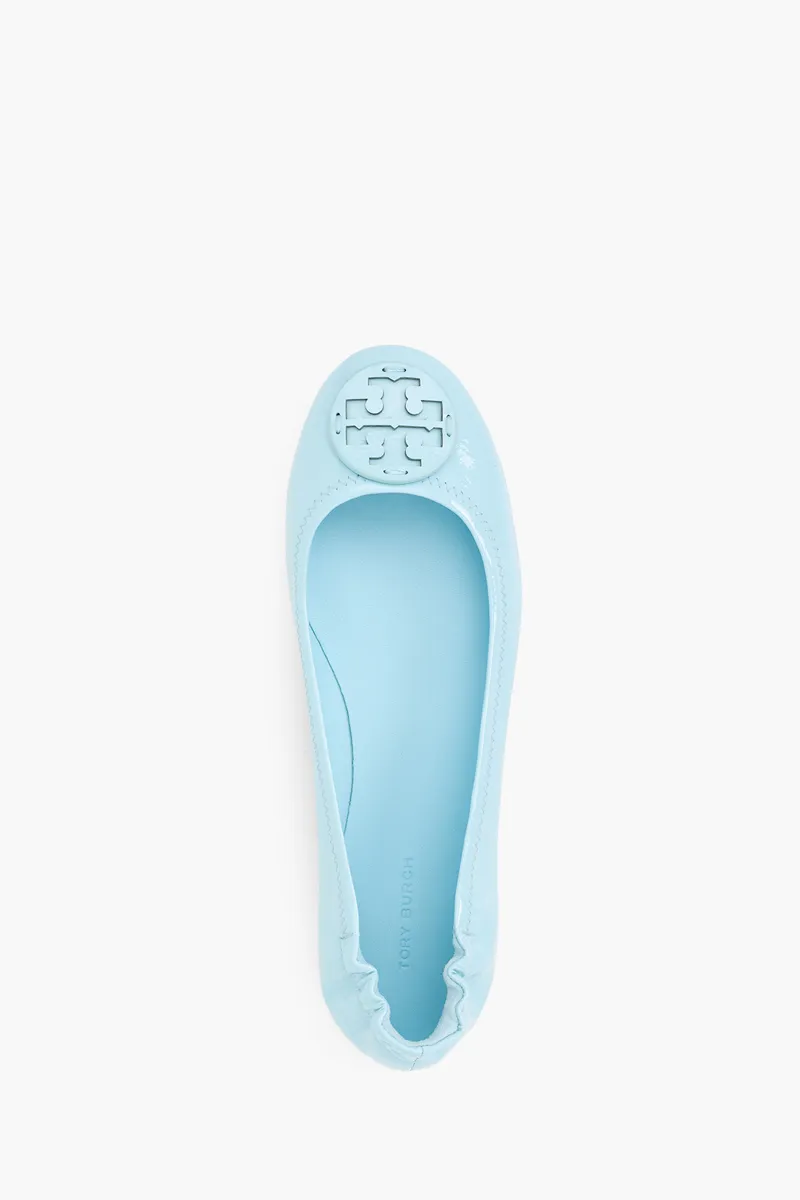 TORY BURCH Minnie Travel Flat in Light Blue Patent 3