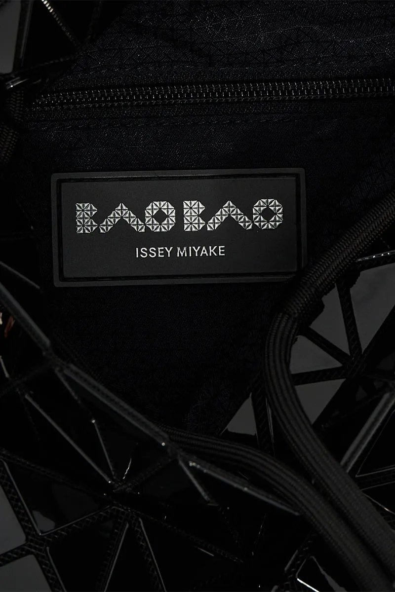 BAO BAO ISSEY MIYAKE Wring Bucket Bag in Black 2