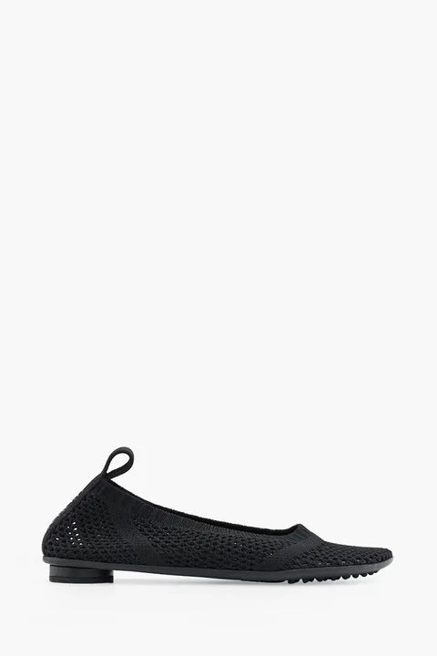BOTTEGA VENETA Women Atomic Lightweight Mesh Knit Flat Ballerina in Black